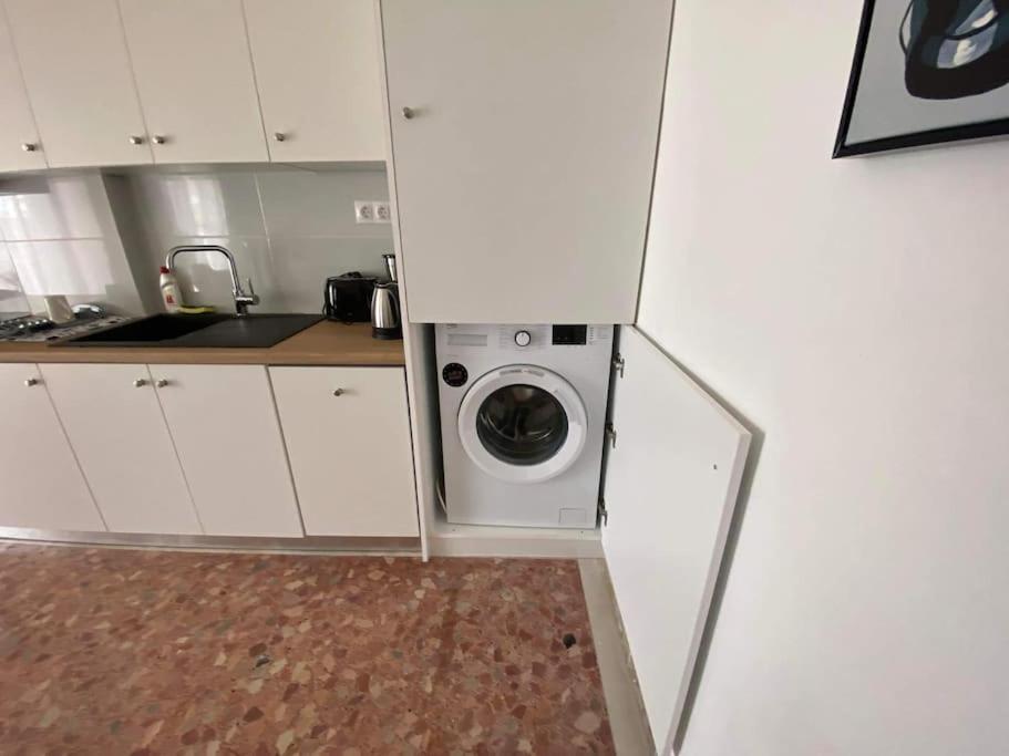 New! Flower Patio House 2 Bdr - Bbq - Wash Machine Lavrion Exterior photo